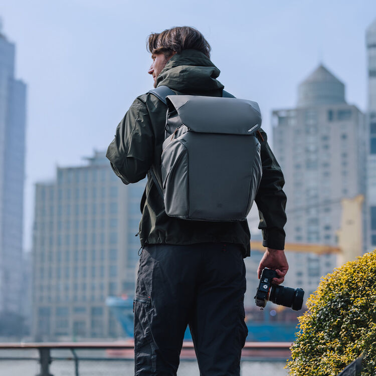 Mochila PGYTECH OneGo 2 de 25L - Verde Pino 2