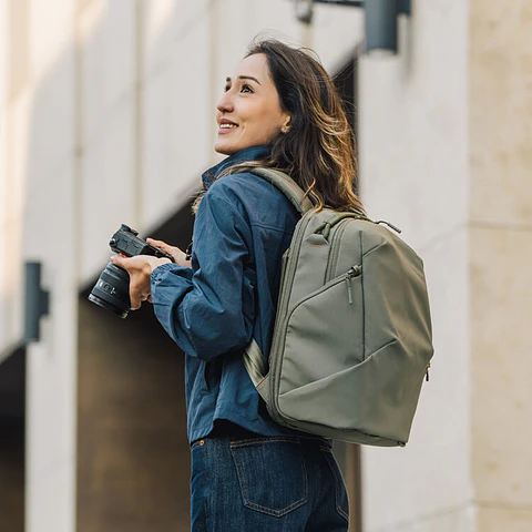 Mochila PGYTECH OneGo Lite de 16L - Verde 