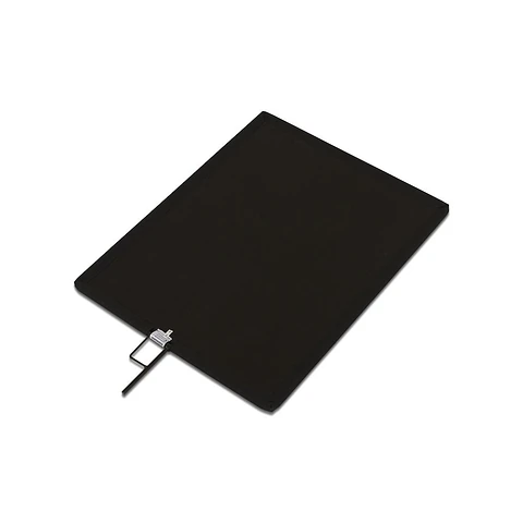 Bandera de Corte Avenger I700B Negra de 60 × 75 cm