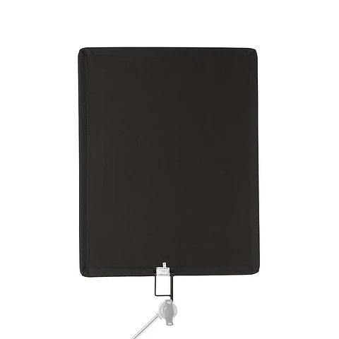 Bandera de Corte Avenger I700B Negra de 60 × 75 cm