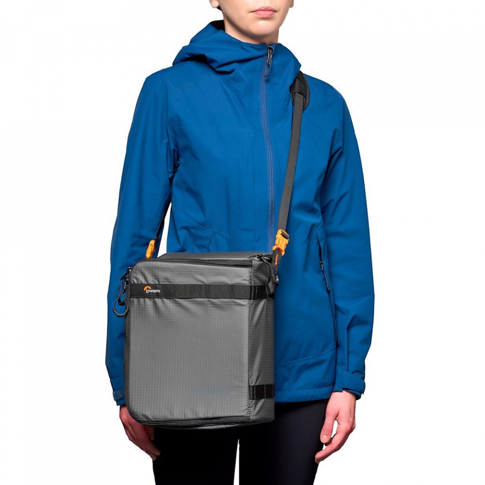 Mochila Fotográfica Lowepro PhotoSport Pro 70L AW III Talla S–M 23