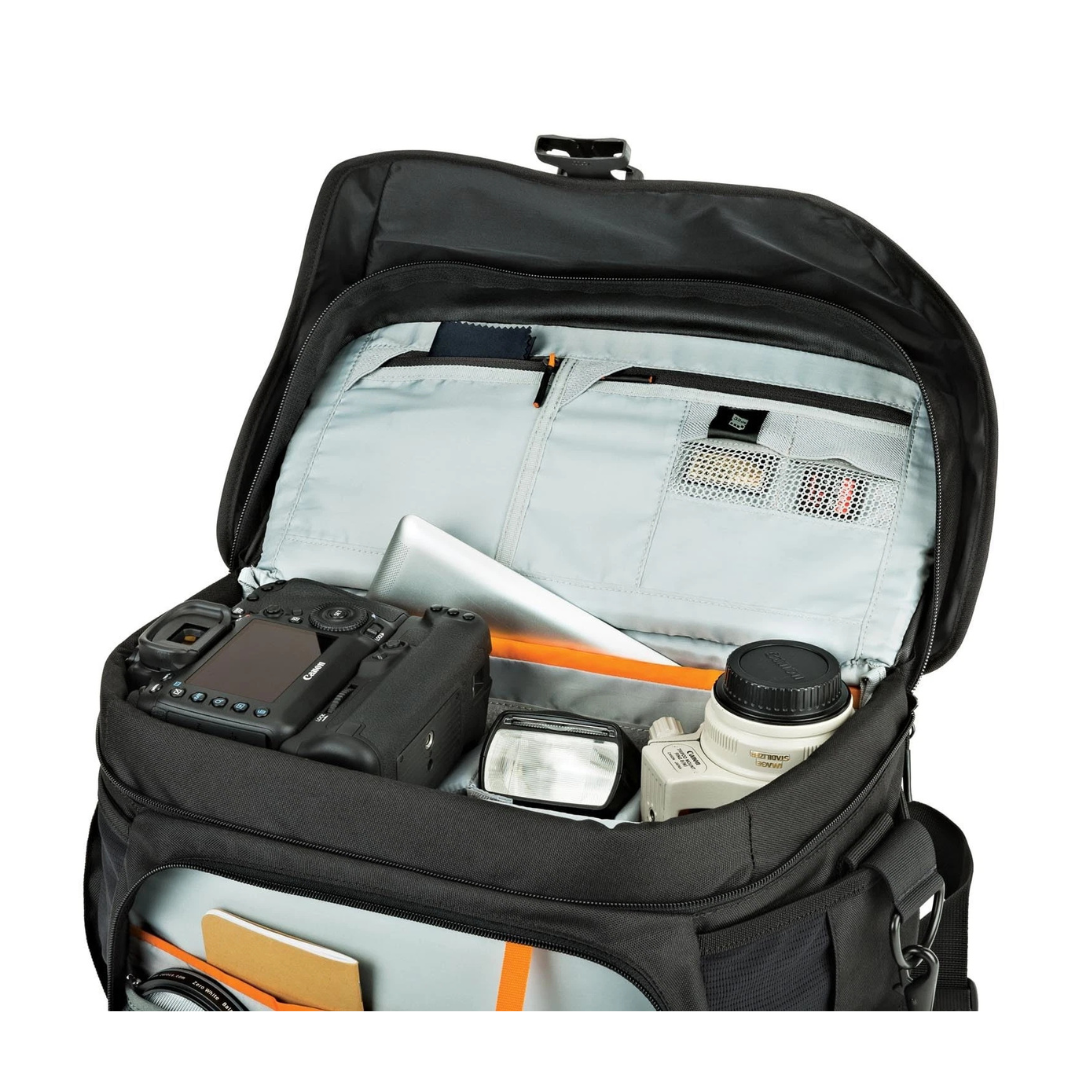Bolso Fotográfico Lowepro Nova 200 AW II 5