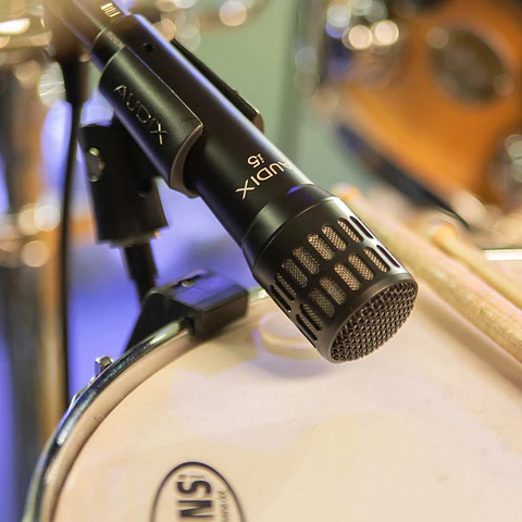 Micrófono Dinámico Profesional Audix i5 para Instrumentos