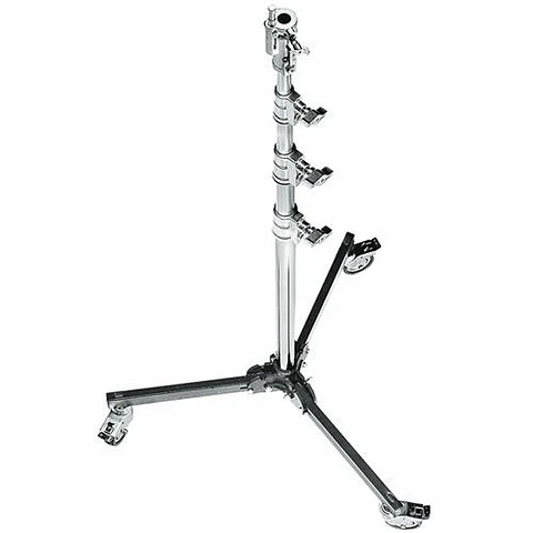 Stand con Ruedas Avenger 34 y Base Plegable - Negro