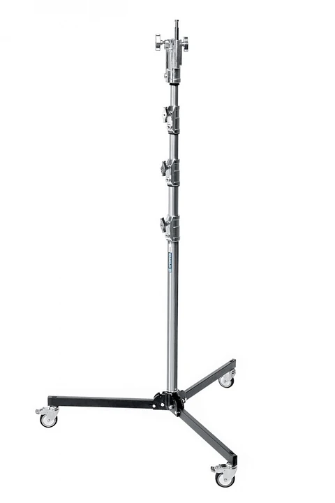 Stand con Ruedas Avenger 34 y Base Plegable - Negro
