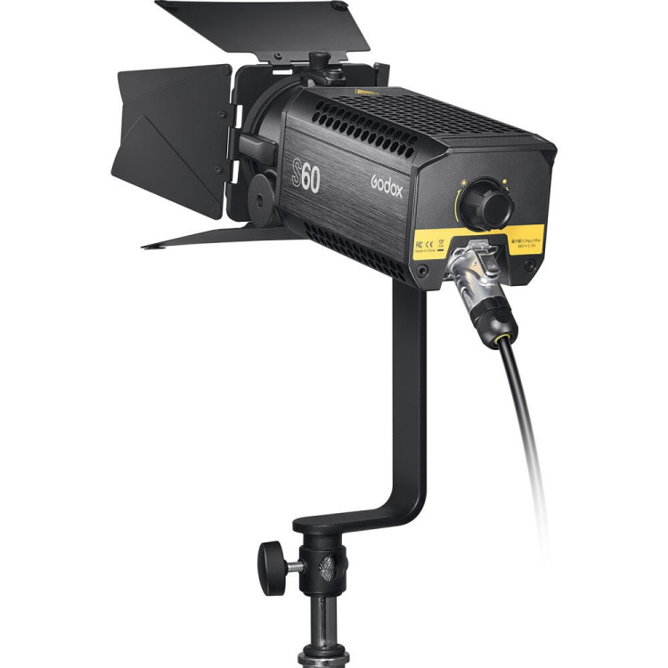 Cañón LED Godox S60 con Control de Enfoque para Luz Concentrada 3