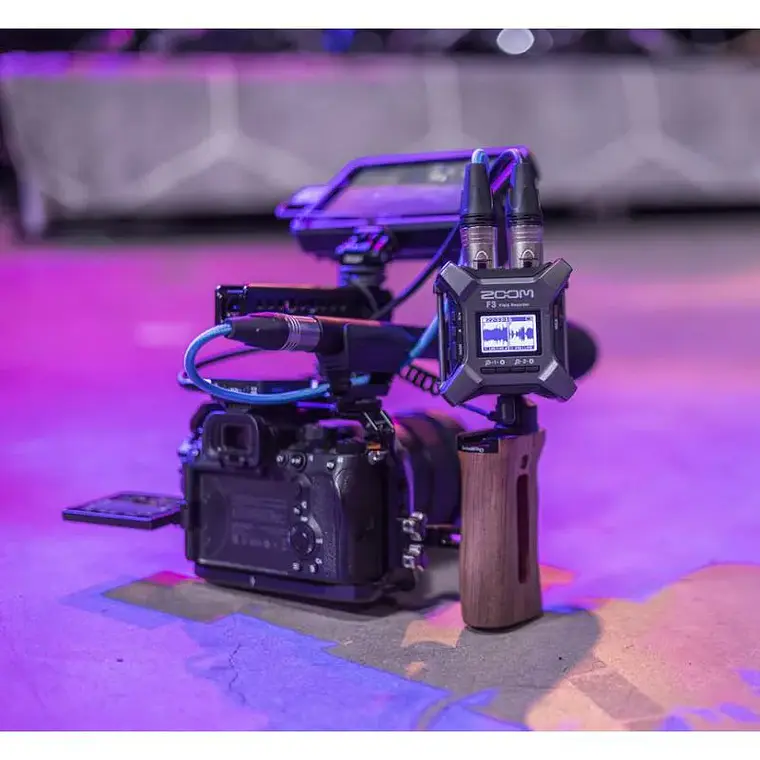 Grabadora de Campo Compacta Zoom F3 con Entradas XLR 7