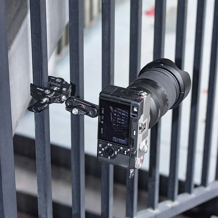 Super Clamp Ulanzi R094 con Brazo de Rótula 7