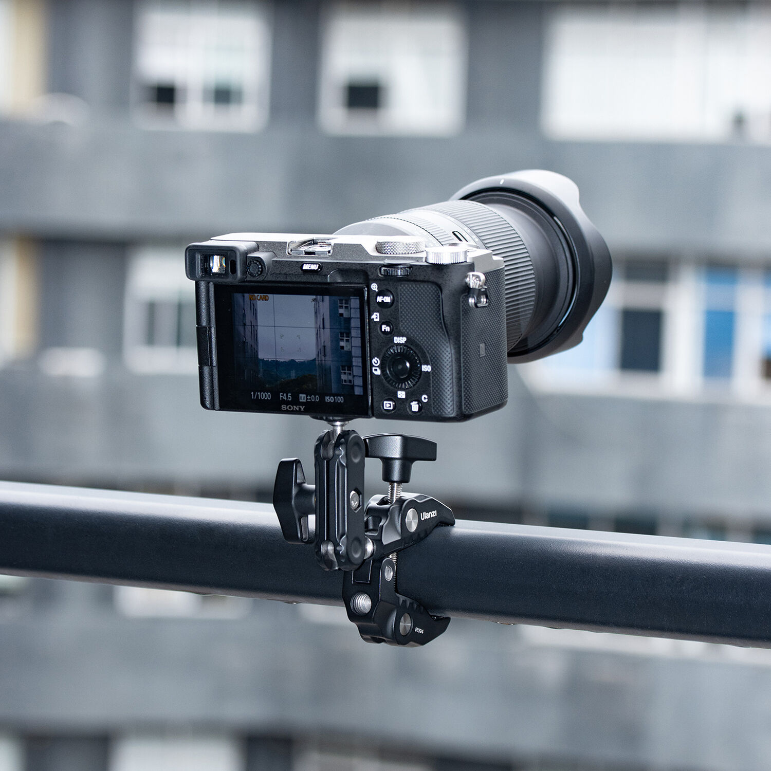 Super Clamp Ulanzi R094 con Brazo de Rótula 2