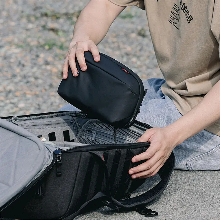 Bolso Ulanzi B007GBB1 TRAKER Tech Pouch Mini 10