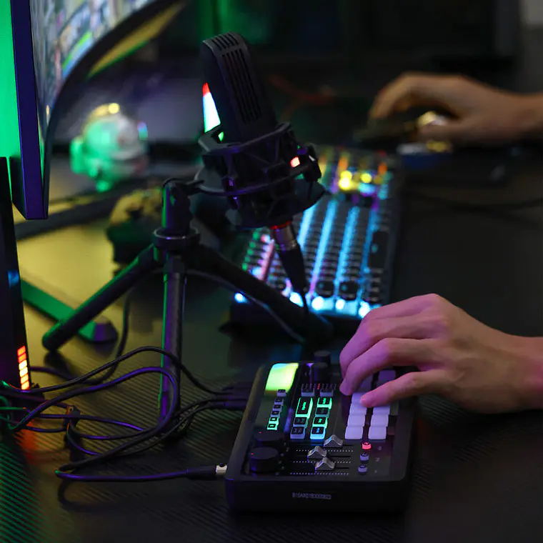 Interfaz de Audio Ulanzi AX01 UCaster Live - USB-C 2