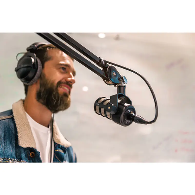 Micrófono Dinámico Rode PodMic para Podcast 2