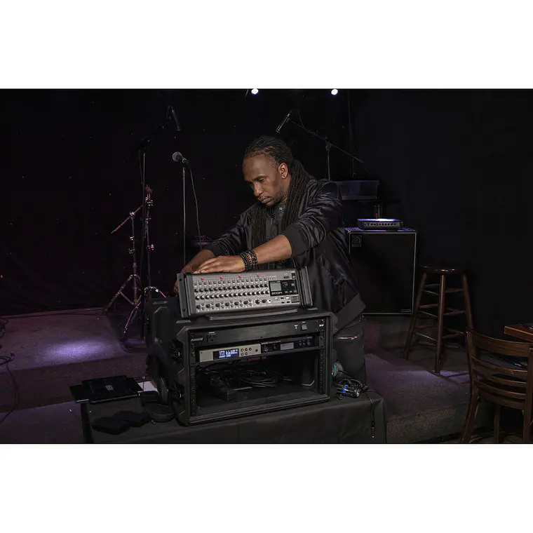 Mezclador/Grabadora Zoom LiveTrak L-20R Digital 2