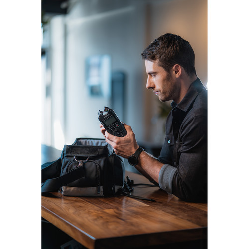 Grabadora Portátil Tascam DR-40X de 4 Pistas con Micrófonos Ajustables X/Y y Conexión USB 2