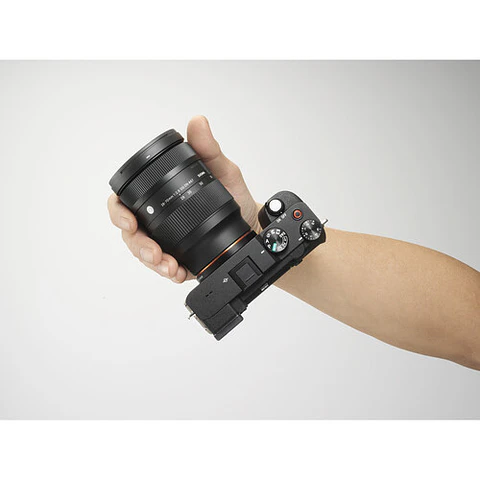 Lente Sigma 28–70 mm f/2.8 DG DN para Cámaras Sony E