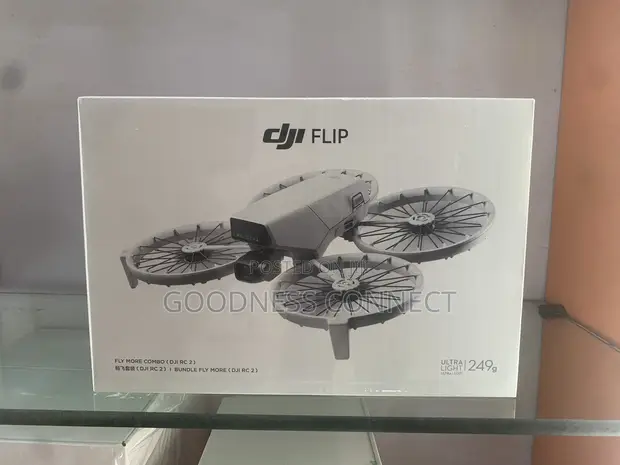 Drone DJI Flip Fly More Combo y control RC 2