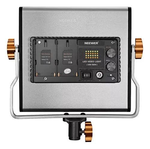 Detalle del panel LED Neewer NL480 trasero