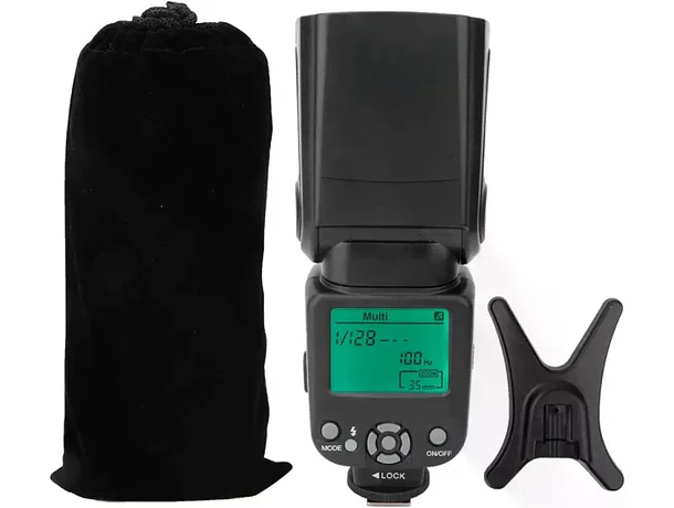 Flash de Montura Universal de Contacto Central Triopo TR-950