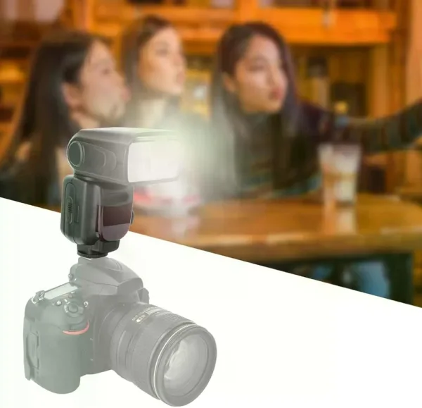 Flash de Montura Universal de Contacto Central Triopo TR-950 2