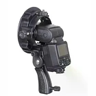 Montura para hasta 5 Flash en Trípode con Montura Bowens Triopo TR-05 4