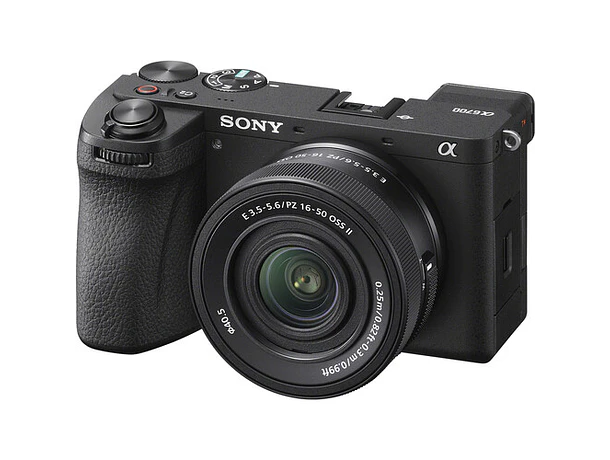 Cámara Sony a6700 con lente de 16-50mm f/3.5-5.6 II