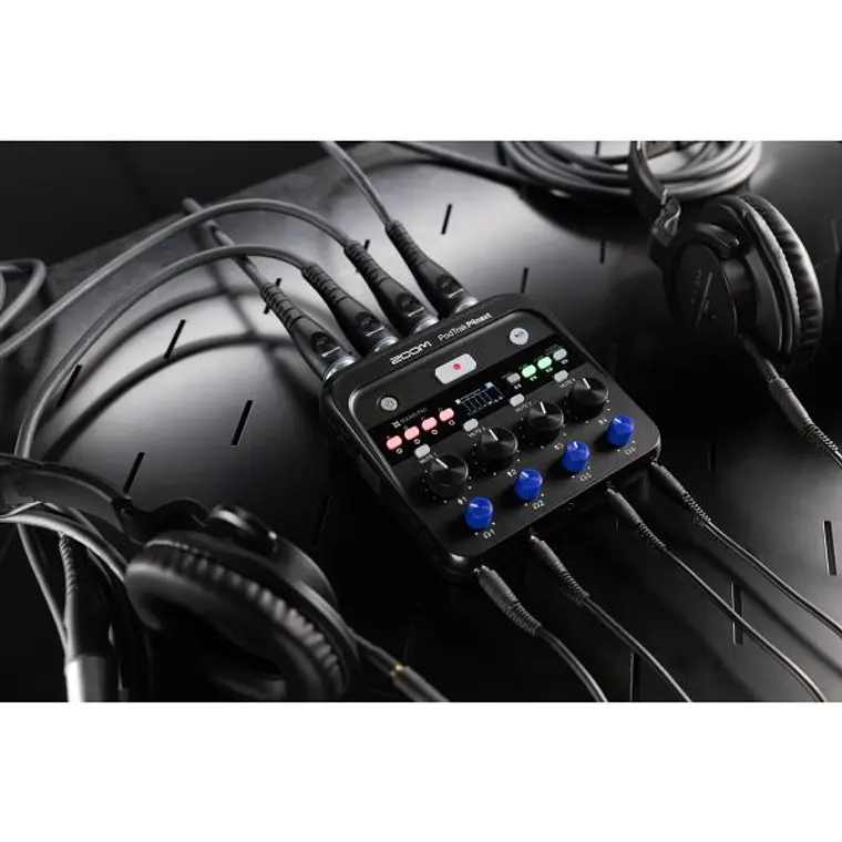 Grabadora Portátil Multipistas para Podcast Zoom PodTrak P4next 11