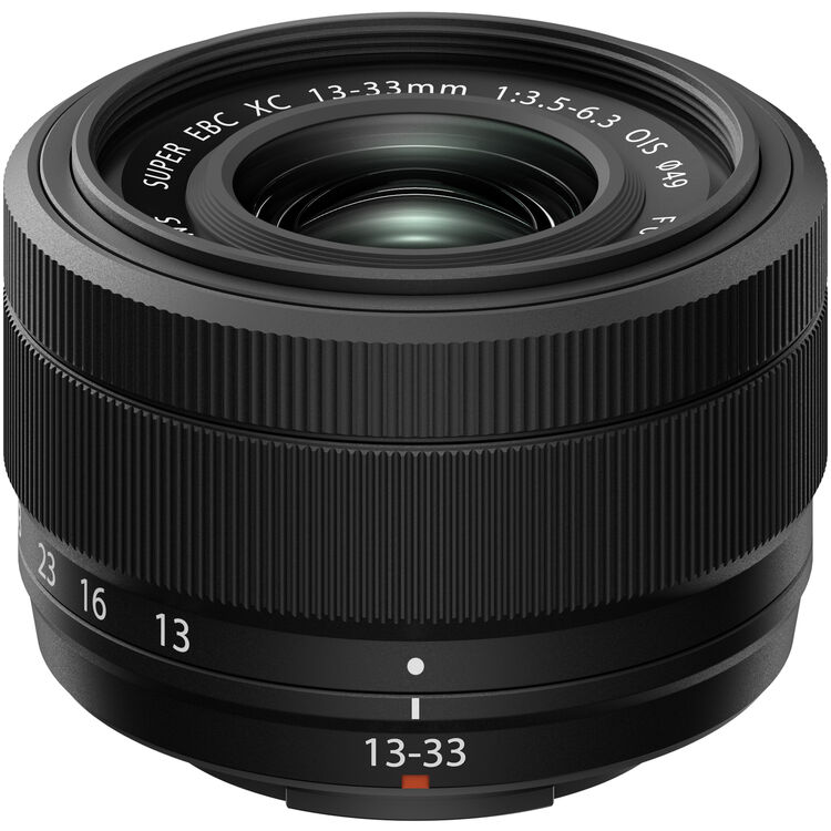 Cámara FUJIFILM X-T30 III con Lente 13-33 mm f/3.5-6.3 OIS 13