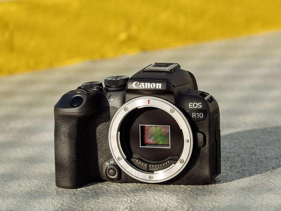 Cámara Canon Mirrorless EOS R10 - Body (IMPORTADO) 2