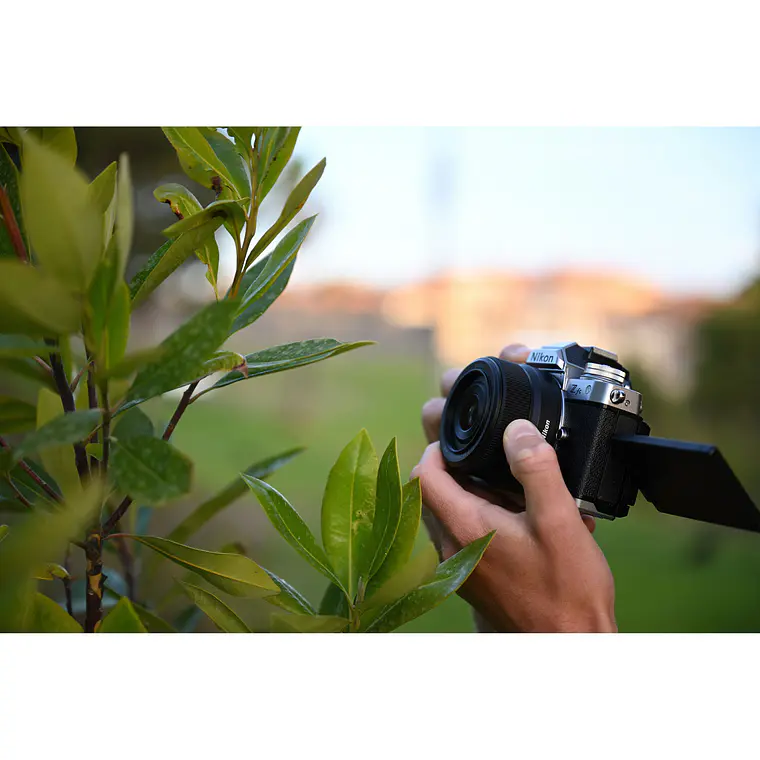 Lente Nikon NIKKOR Z DX 24mm f/1.7 (IMPORTADO) 2