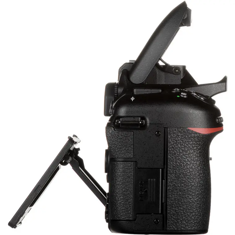 Kit Cámara Nikon D7500 con Lente 18-140 f/3.5-5.6G ED VR (IMPORTADO) 10