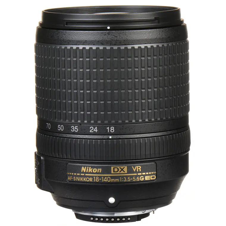 Kit Cámara Nikon D7500 con Lente 18-140 f/3.5-5.6G ED VR (IMPORTADO) 13