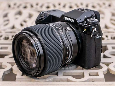 Lente FUJIFILM GF 80mm f/1.7 R WR (IMPORTADO)