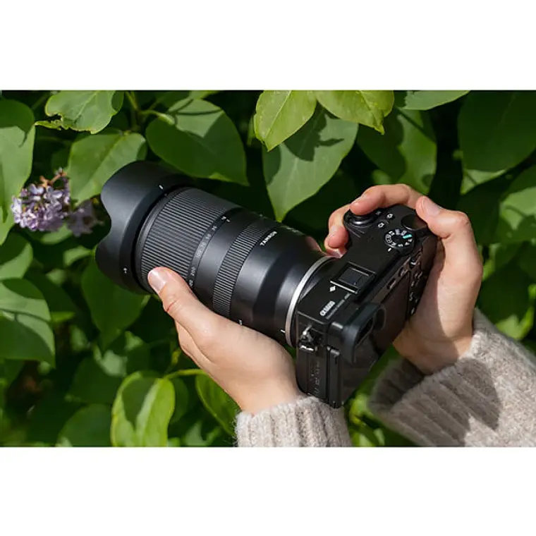 Lente Tamron 18-300mm F/3.5-6.3 DiIII-A VC VXD para Sony (IMPORTADO) 2
