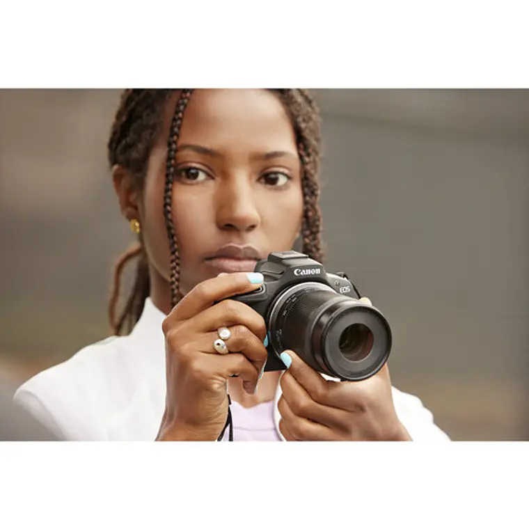 Cámara Mirrorless Canon EOS R50 con Lentes RF-S 18-45 mm y RF-S 55-210 mm 2