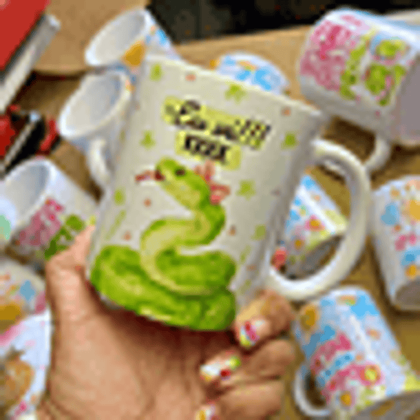 2 Artes para Caneca Amigas Cobra e Galinha Arquivo em Png