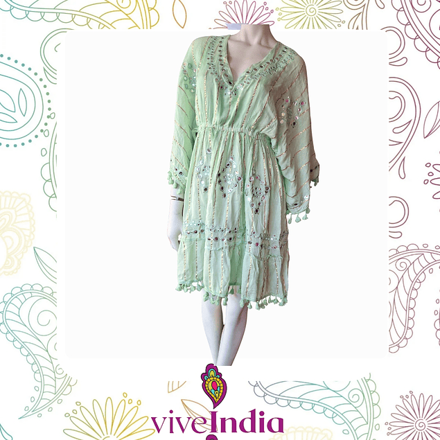 Vestido corto - con mangas