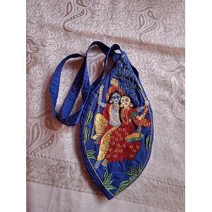 Bipas bordada - diseño Julan Yatra