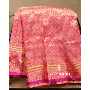 Sari Rosa Magenta con Patrón Geométrico