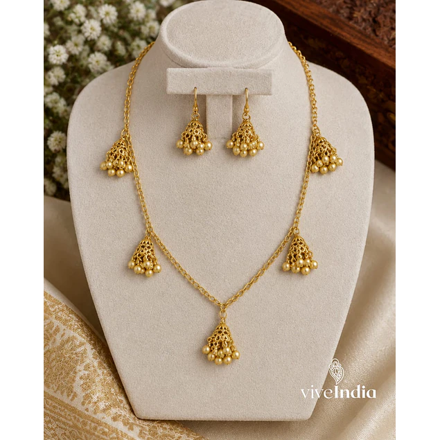 Set 2 piezas collar + aros - jumkas doradas