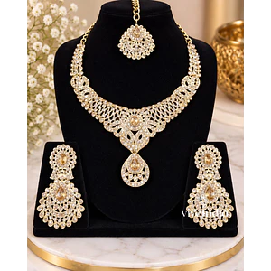 Set 3 piezas - Collar + aros + Tika