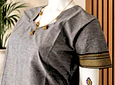 Kurti manga corta - algodón con bordados - gris con destellos café "TALLA L" 