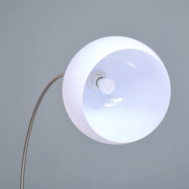 Lâmpada de pé ajustável em altura 130-180cm interruptor de pé Bulbo E27 máx. 40 W tela giratória 360° 94x30x130-180 cm branco