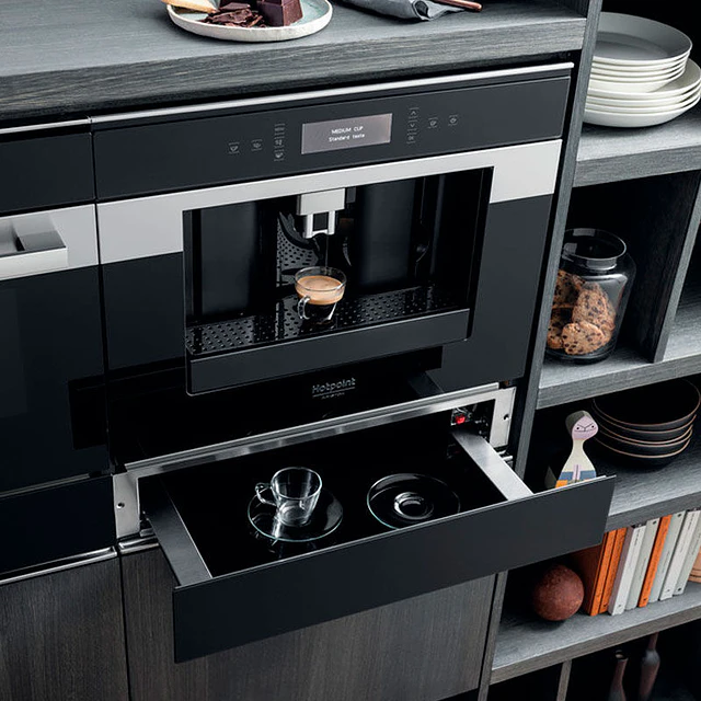 Máquina de café Hotpoint CM9945HA, de encastre