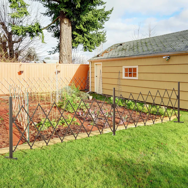 Cerca de Jardim de Liga de Alumínio Vedação Metálica Extensível com Rodas para Decoração 405x31x103,5 cm Marrom Escuro