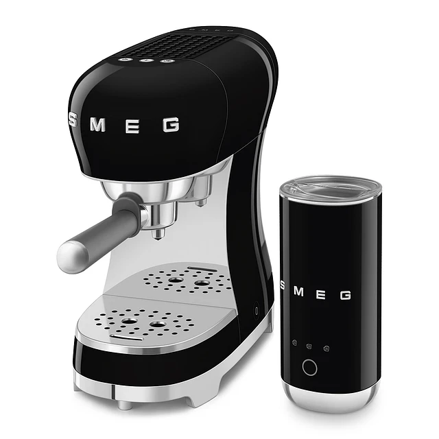 Máquina de Café Expresso Manual + Batedor de Leite, Preto ECF12BLEU