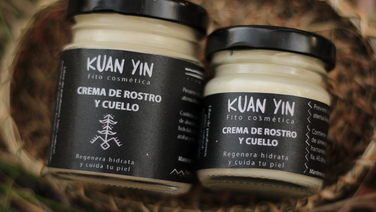 Crema de Rostro y Cuello  1