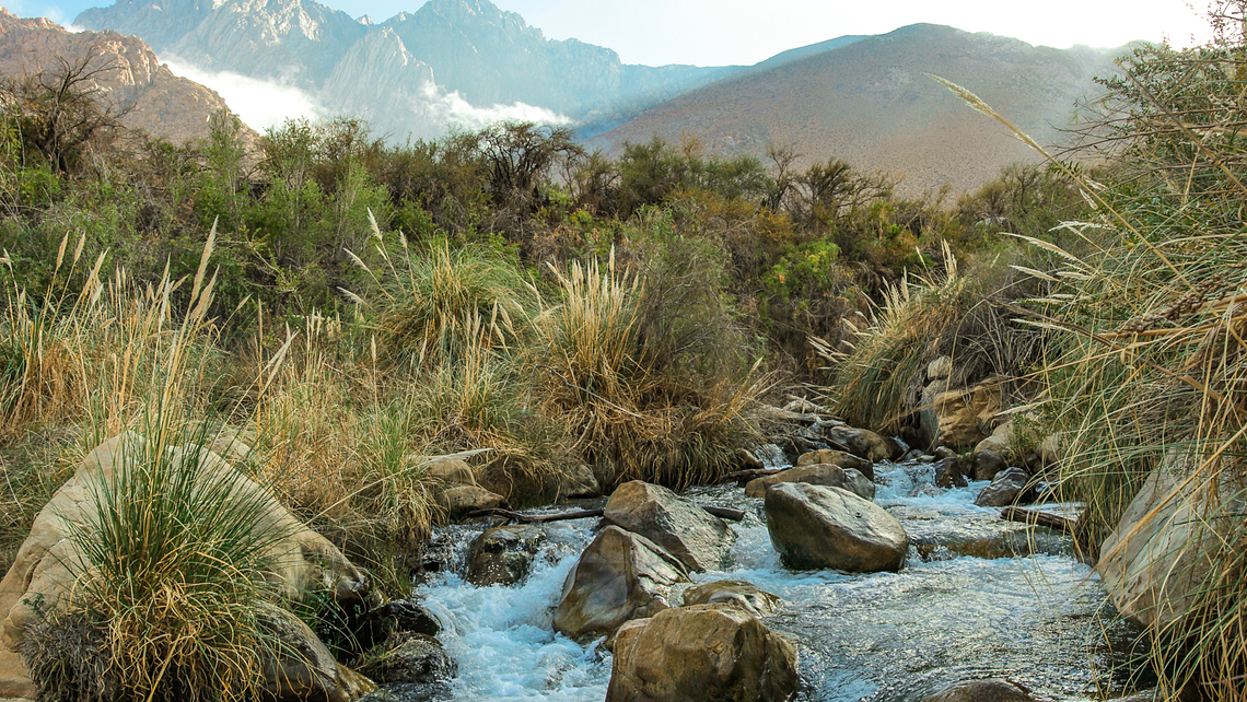 Rio y montaña al amanecer 1