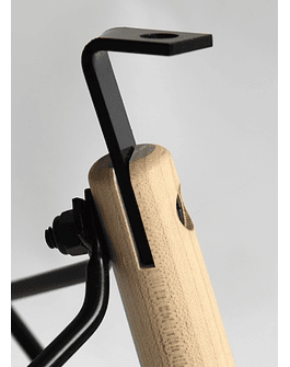 Fijaciones metálicas base sillas Eames