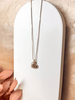 Colar com pingente coração borda cravejada