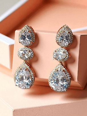 Brinco Gota oval Gota